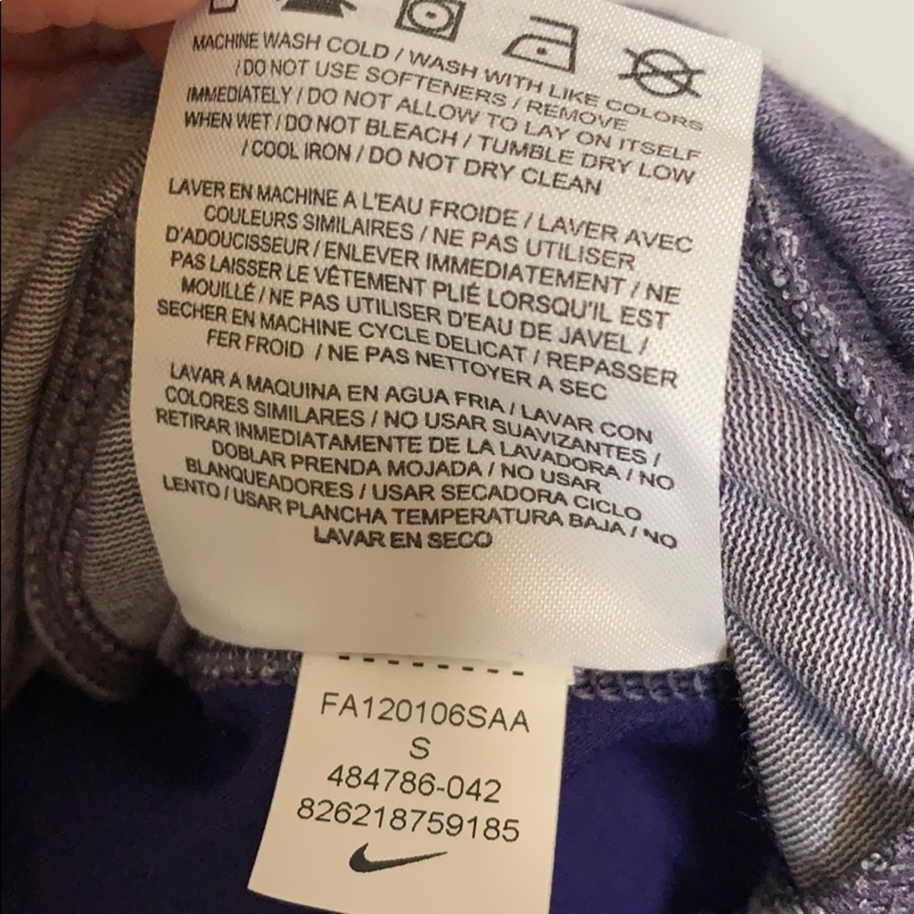 Nike Dri-Fit Long Dolman Sleeve Workout Top - Picture 15 of 15